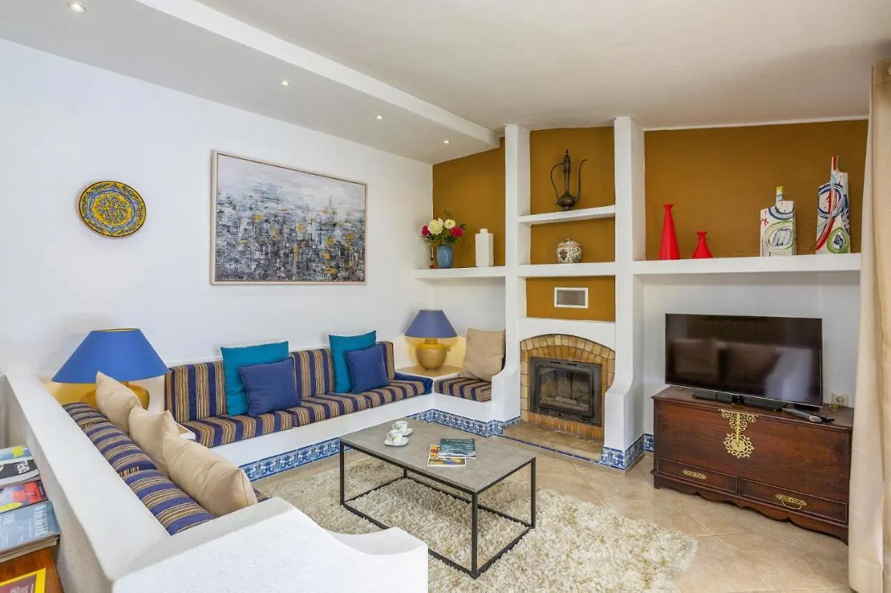 Villa Tadeu Quatro By Villa Plus Azinhal e Amendoeira 0*,  Portugal